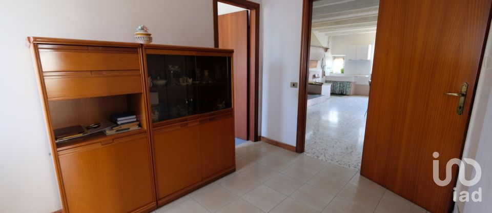 Casa 10 locali di 650 m² in Morro d'Alba (60030)