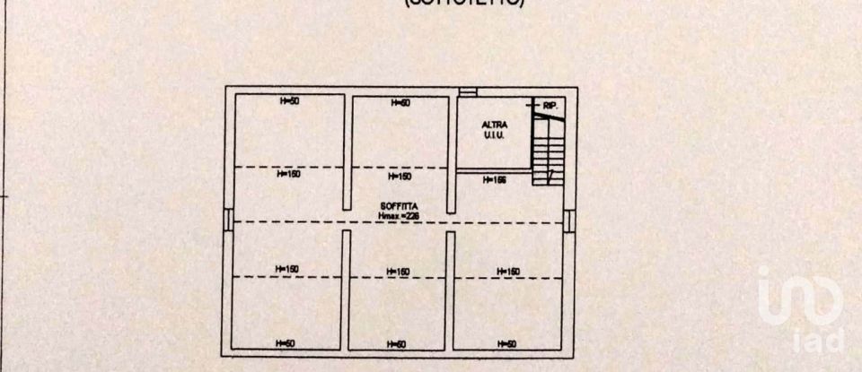 Lodge 10 rooms of 650 m² in Morro d'Alba (60030)