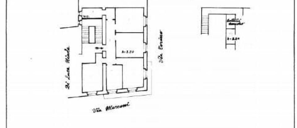 Building 4 rooms of 127 m² in Campobasso (86100)