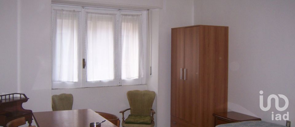 Palazzo / Stabile 4 locali di 127 m² a Campobasso (86100)