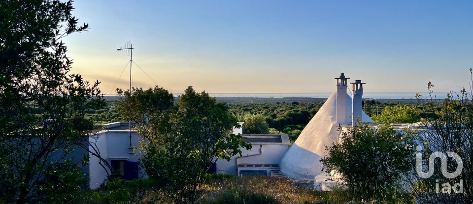 Trullo 6 locali di 101 m² in Ostuni (72017)