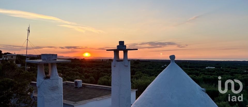 Trullo 6 locali di 101 m² in Ostuni (72017)