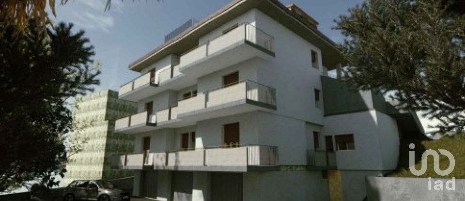 Appartamento 6 locali di 250 m² a San Benedetto del Tronto (63074)