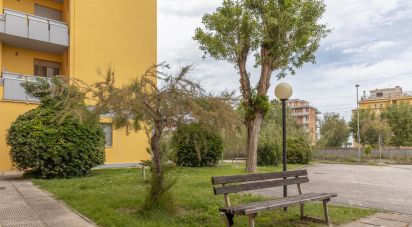 Palazzo / Stabile 3 locali di 40 m² a Fano (61032)