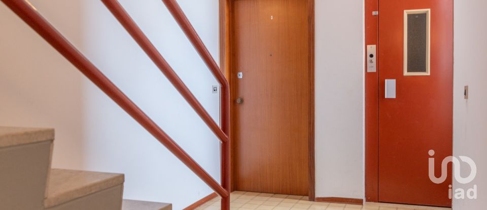 Palazzo / Stabile 3 locali di 40 m² a Fano (61032)