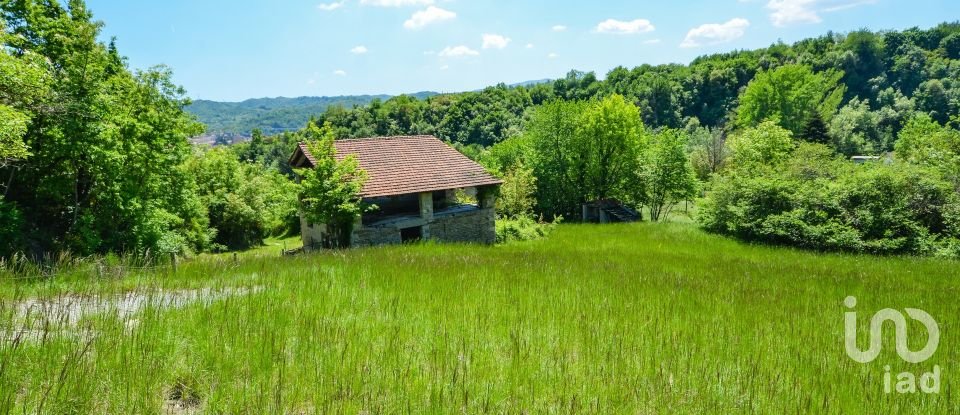 Casa indipendente 13 locali di 240 m² in Cengio (17056)