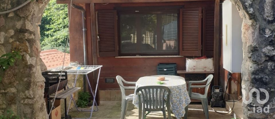 Villa 8 locali di 140 m² in Sacrofano (00060)