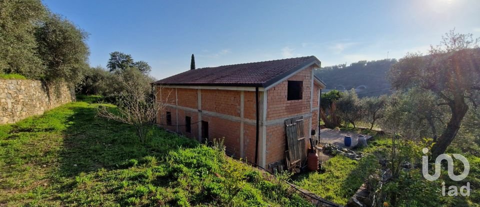 Casa 0 locali di 190 m² in Diano Marina (18013)