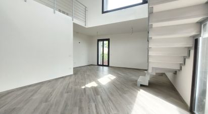 Loft 3 rooms of 139 m² in Reggio nell'Emilia (42123)