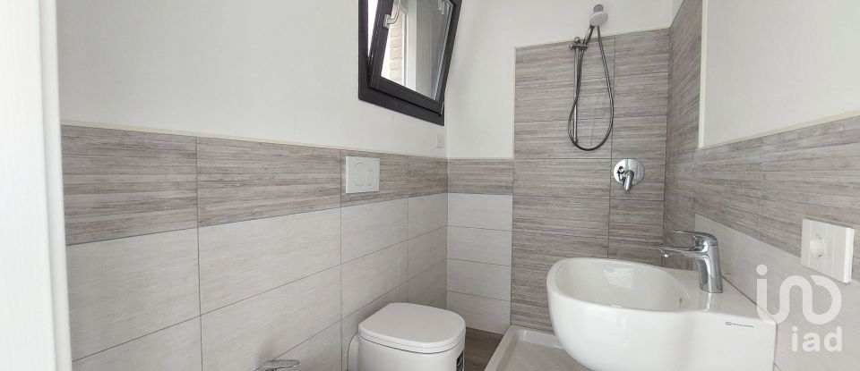 Attico / Mansarda / Loft 3 locali di 139 m² a Reggio nell'Emilia (42123)