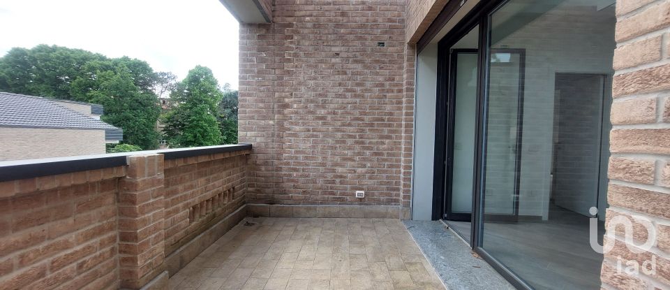 Attico / Mansarda / Loft 3 locali di 139 m² a Reggio nell'Emilia (42123)