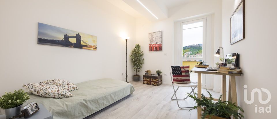 Trilocale di 85 m² a Genova (16137)