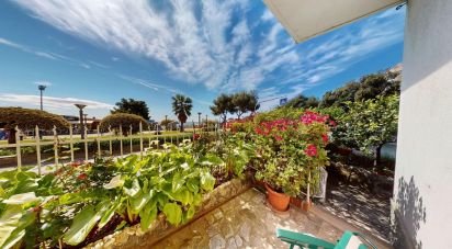 Three-room apartment of 106 m² in Arenzano (16011)