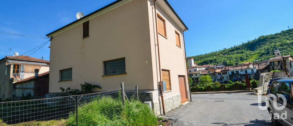 Town house 5 rooms of 120 m² in Millesimo (17017)