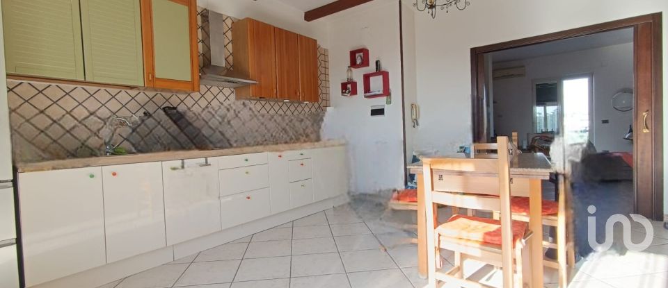 Three-room apartment of 105 m² in Qualiano (80019)