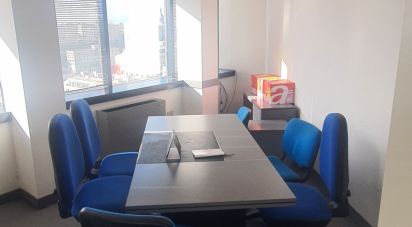 Three-room apartment of 70 m² in Genova (16129)