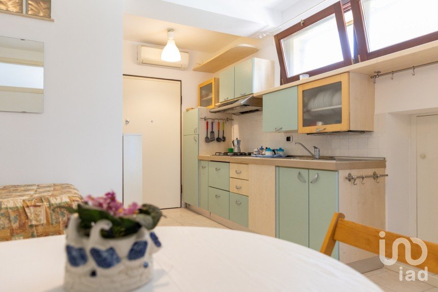 Two-room apartment of 46 m² in Cupra Marittima (63064)