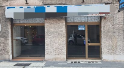 Negozio / locale commerciale di 220 m² in Bari (70122)