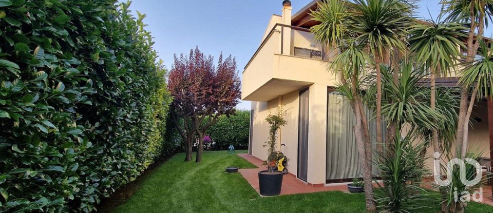 Villa 6 locali di 200 m² in Noicattaro (70016)