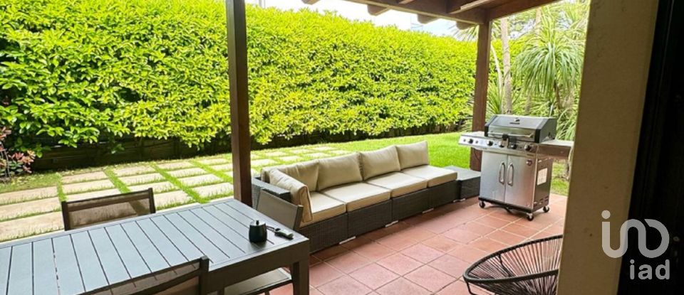 Villa 6 locali di 200 m² in Noicattaro (70016)