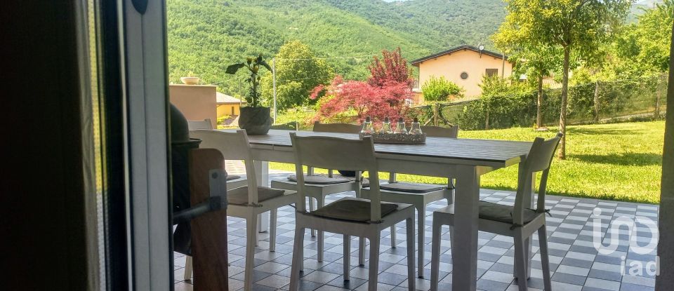 Farm 15 rooms of 450 m² in L'Aquila (67100)