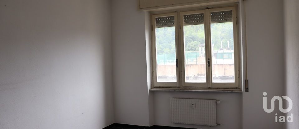 Three-room apartment of 86 m² in Genova (16131)