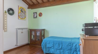 Traditional house 7 rooms of 162 m² in Cingoli (62011)