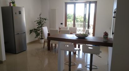 Building 3 rooms of 85 m² in Mosciano Sant'Angelo (64023)
