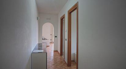 Loft 4 rooms of 60 m² in Pomezia (00040)