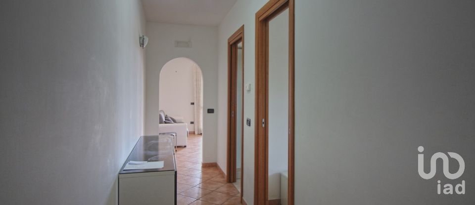 Attico / Mansarda / Loft 4 locali di 60 m² a Pomezia (00040)