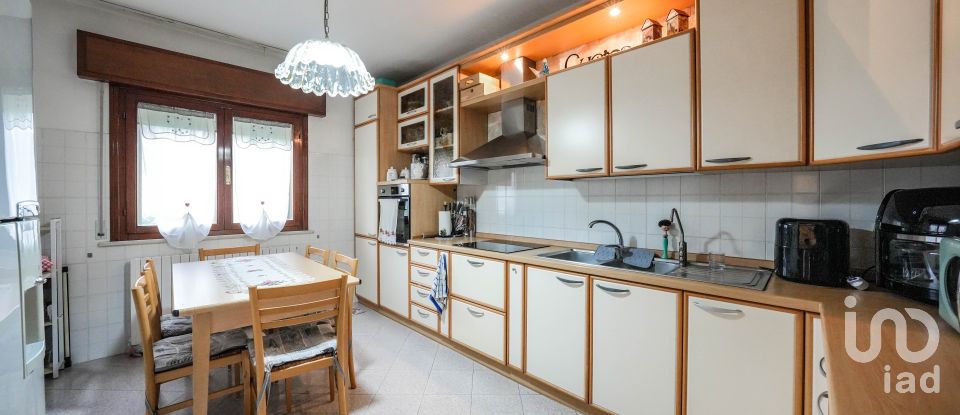 Casa indipendente 5 locali di 205 m² in Codigoro (44021)