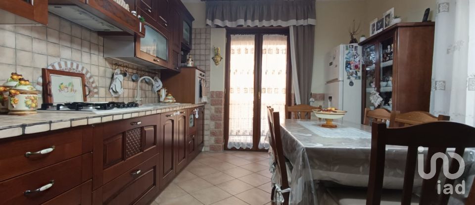 Three-room apartment of 70 m² in Qualiano (80019)