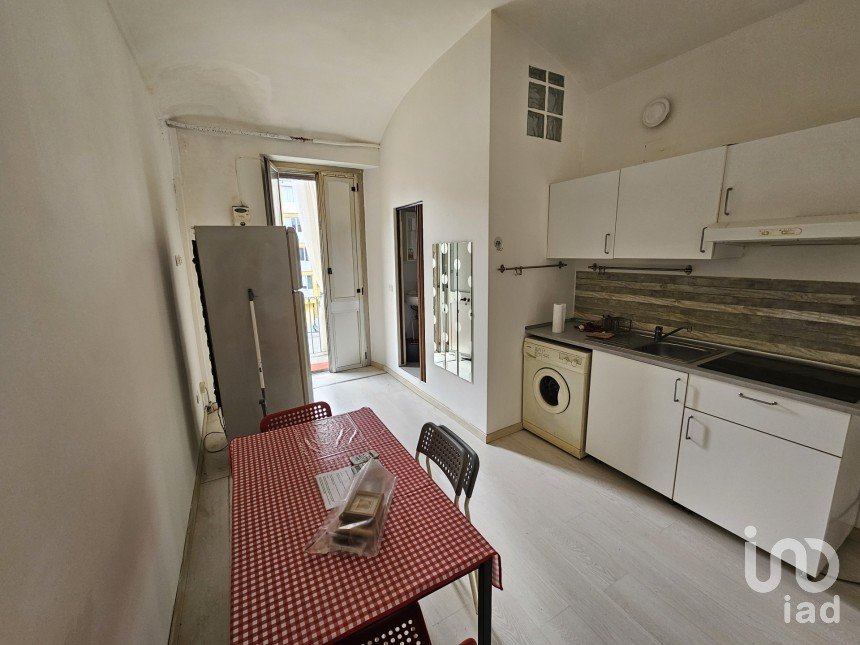 Two-room apartment of 40 m² in Torino (10152)