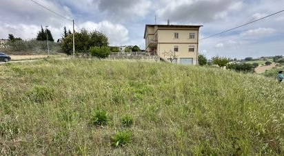 Land of 1,100 m² in Fermo (63900)