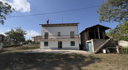Casa 8 locali di 200 m² in Falerone (63837)
