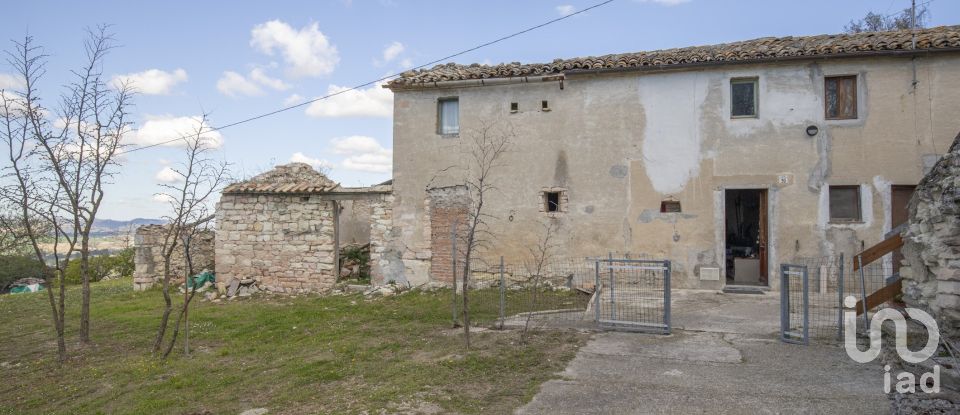 Villa Bifamiliare 13 locali di 180 m² a Ancona (60129)