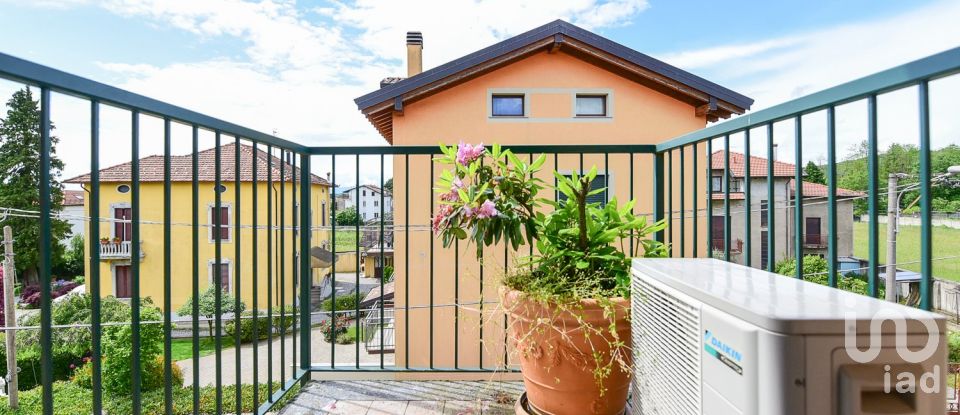 Two-room apartment of 80 m² in Binago (22070)