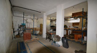 Pareti commerciali di 210 m² in Ceranesi (16014)