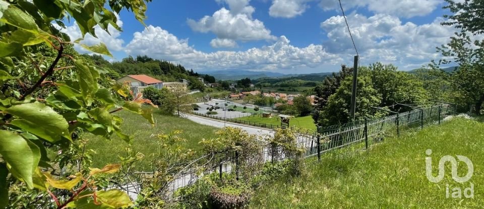 Casa 6 locali di 220 m² in Castelnuovo di Ceva (12070)