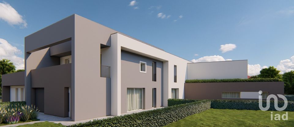 Villa Bifamiliare 5 locali di 161 m² in Villafranca Padovana (35010)