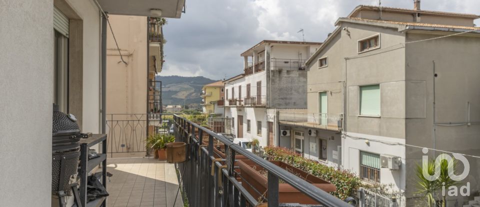 Appartamento 6 locali di 130 m² a Monteprandone (63076)