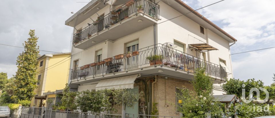 Appartamento 6 locali di 130 m² a Monteprandone (63076)