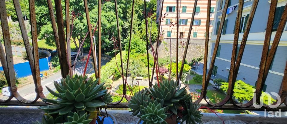 Appartamento 10 locali di 226 m² a Genova (16122)