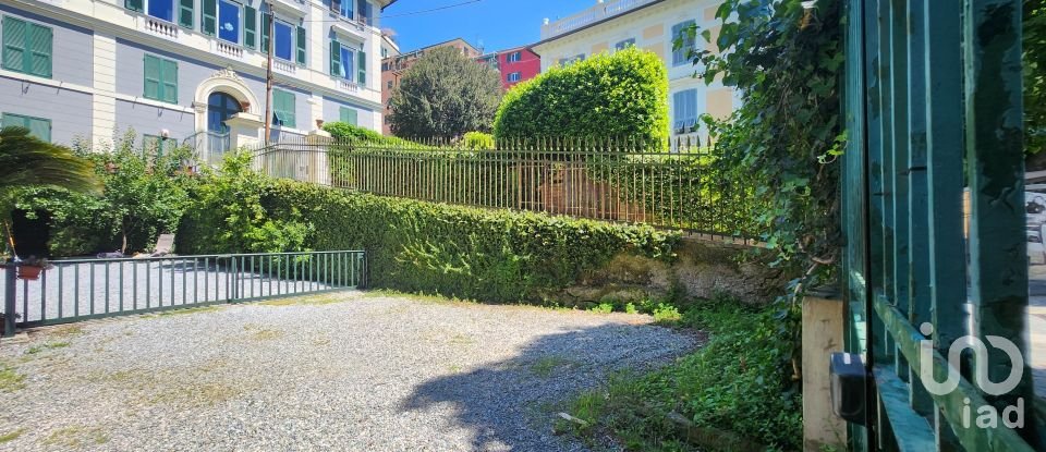 Appartamento 10 locali di 226 m² a Genova (16122)