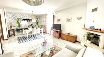 Casa indipendente 5 locali di 213 m² in Chiarano (31040)