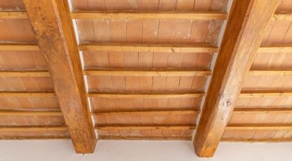 Casale 14 locali di 604 m² in Camerino (62032)