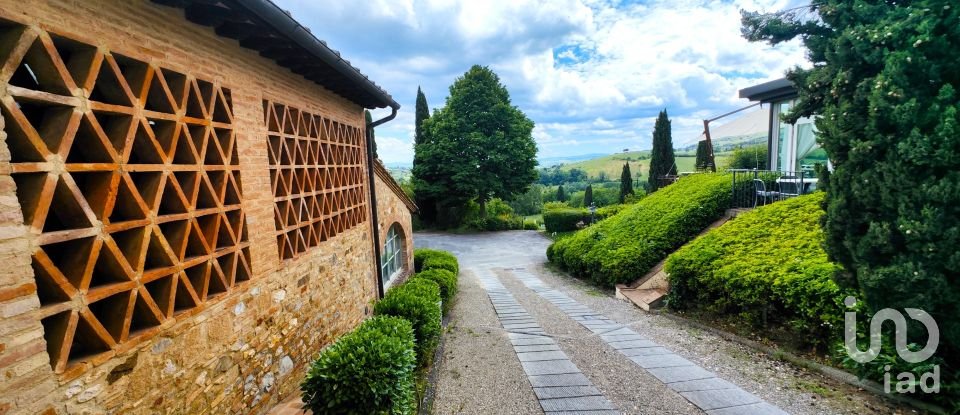 Villa storica 0 locali di 1.200 m² in San Gimignano (53030)