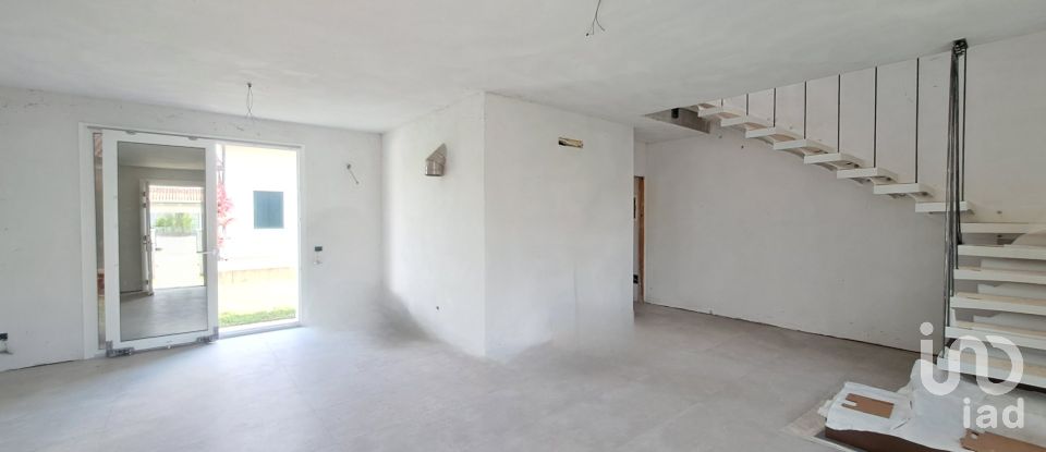 Villa Bifamiliare 8 locali di 170 m² in San Martino di Venezze (45030)