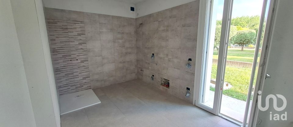 Villa Bifamiliare 8 locali di 170 m² in San Martino di Venezze (45030)