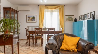 Duplex 7 rooms of 142 m² in Osimo (60027)